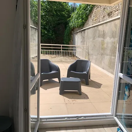 La Grande Terrasse, Rez-de-jardin Apartmán *