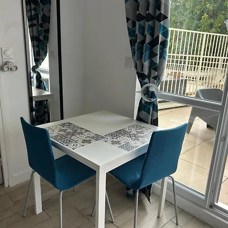 La Grande Terrasse, Rez-de-jardin Apartmán Caen