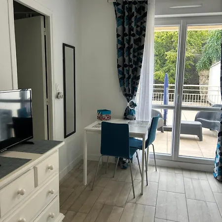 La Grande Terrasse, Rez-de-jardin Apartmán *